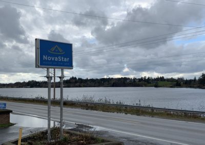Novastar Motel on the Lake sign on the Highway